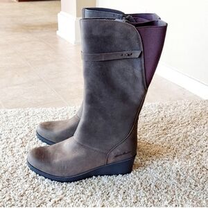 Eddie Bauer Women's Wedge Boots In Dark Olive Green SZ 11